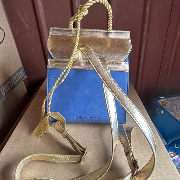 Danielle Nicole Disney Beauty and the Beast Mini Backpack - Picture 8 of 9